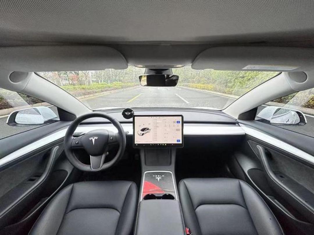 小米SU7对决特斯拉Model 3:实测对比五大维度,谁更值得入手?