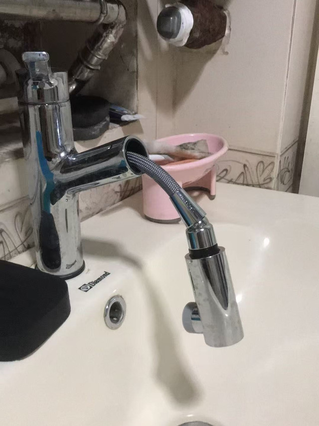 🚰九牧抽拉水龙头：卫生间的“清洁小能手”！