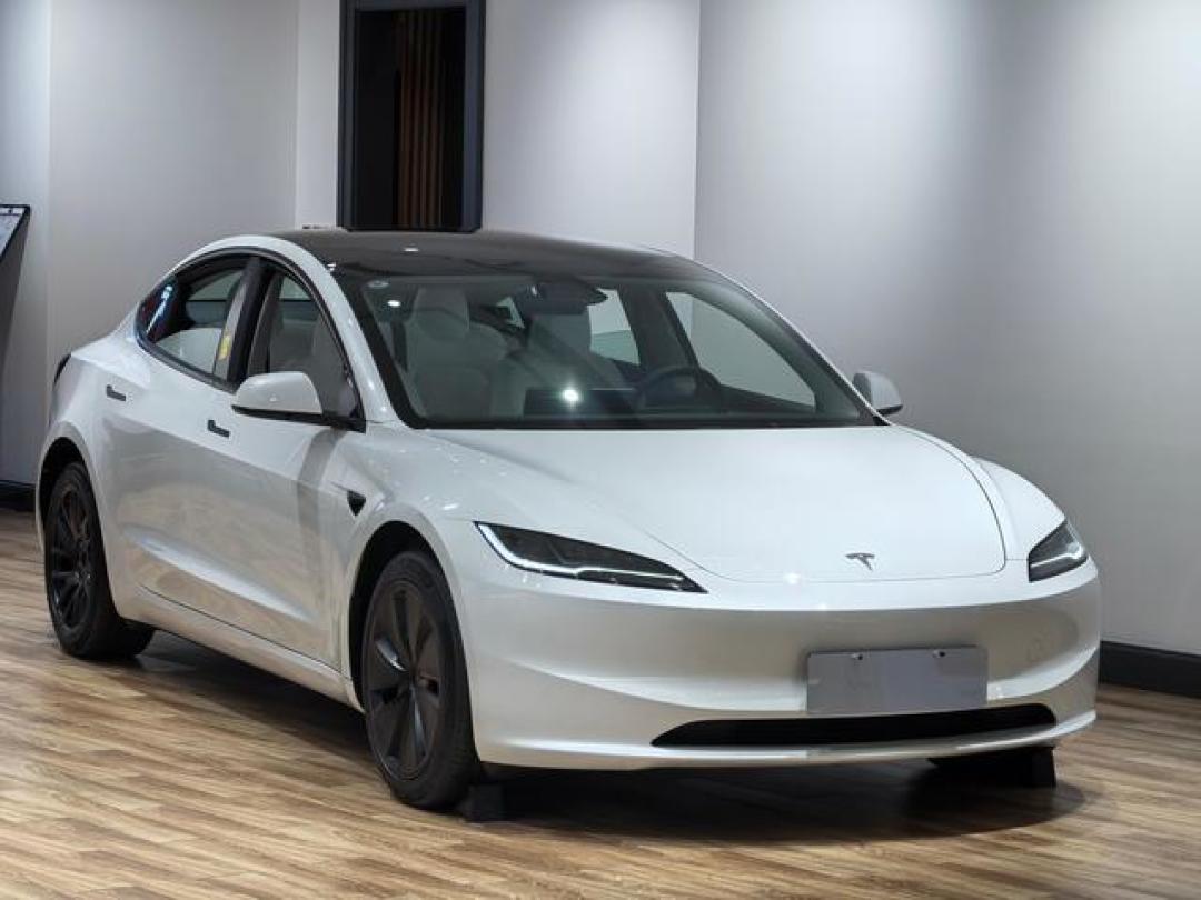 小米SU7对决特斯拉Model 3:实测对比五大维度,谁更值得入手?