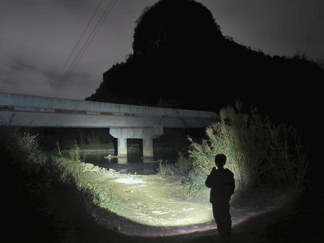 强光手电筒技术革新：解锁夜间户外全场景多维体验