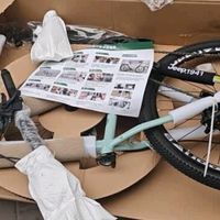 Jeep RC750山地自行车：铝合金车架+27速变速，学生代步优选