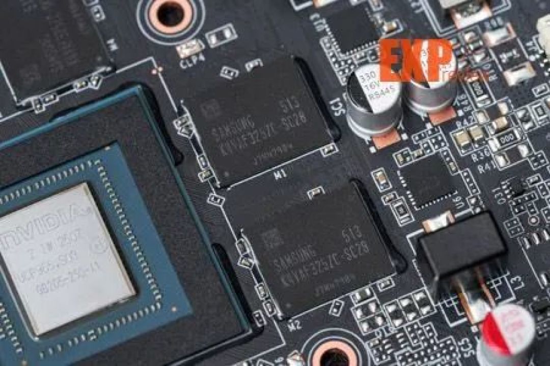索泰RTX 5060 8GB XGAMING OC显卡评测：融合潮流元素，高效散热设计