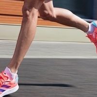 耐克VS阿迪：谁才是跑鞋界的性能王者？‌