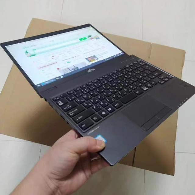 捡漏性价比超高的“洋垃圾”笔记本电脑，800克重量不足千元！
