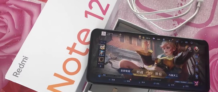小米Note12:都能用的起的平价智能手机！