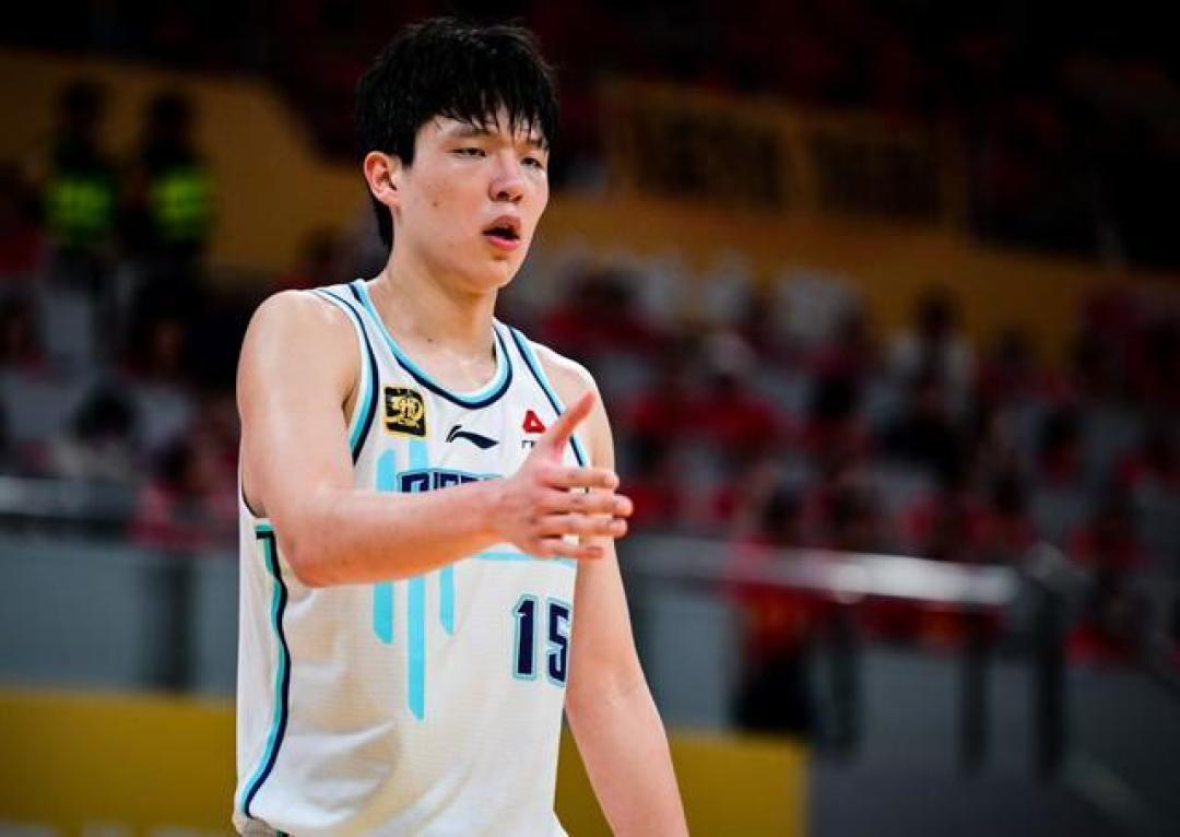 杨瀚森NBA首轮前景解析：25队球探关注背后天赋与商业价值的双重博弈
