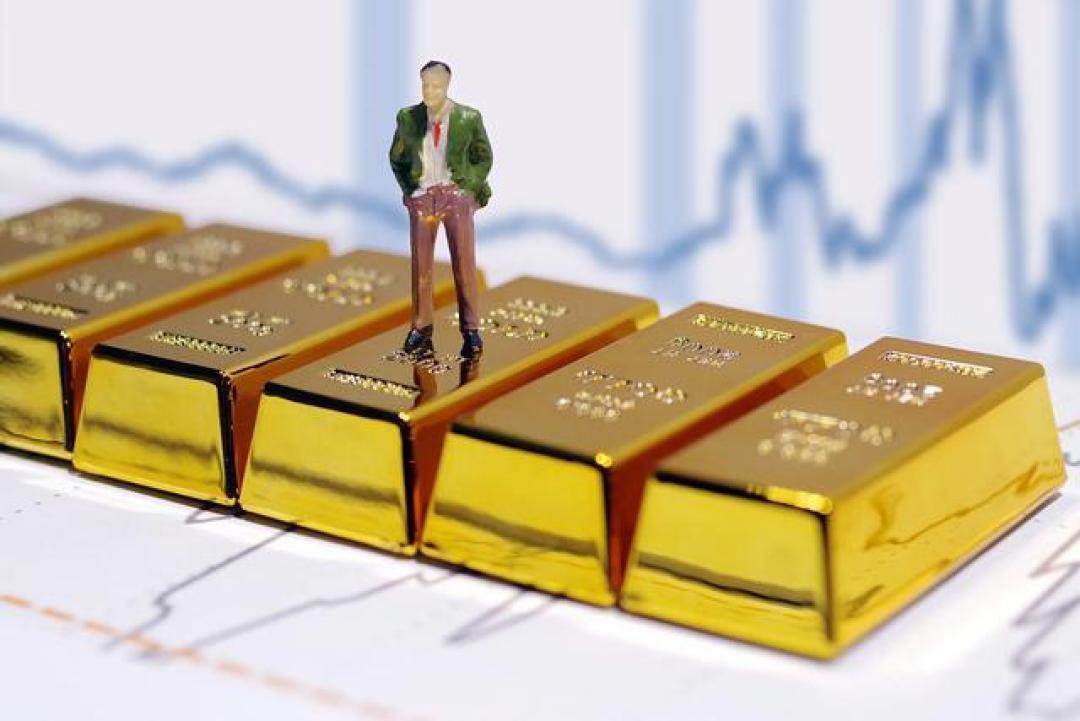 黄金价格持续回调:理性布局时机与策略分析