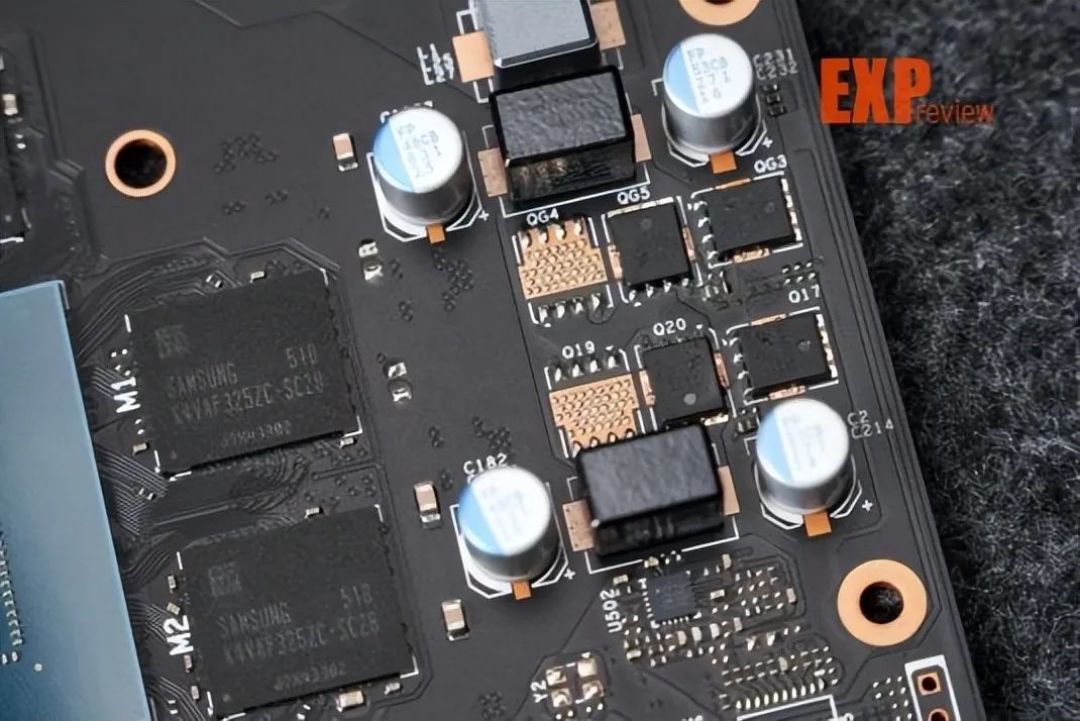 七彩虹iGame RTX 5060 Ultra W DUO OC显卡评测:精致有料的小“甜品”