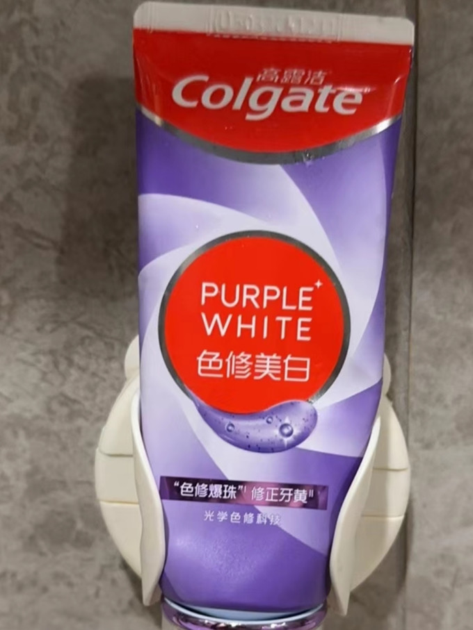 高露洁牙膏