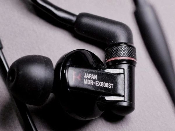 索尼 MDR-EX800ST 动圈入耳式耳机 - TDS 无心快语