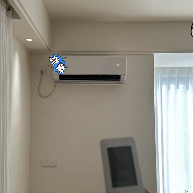 美的酷省电空调安装记：高温天里的“救命”体验