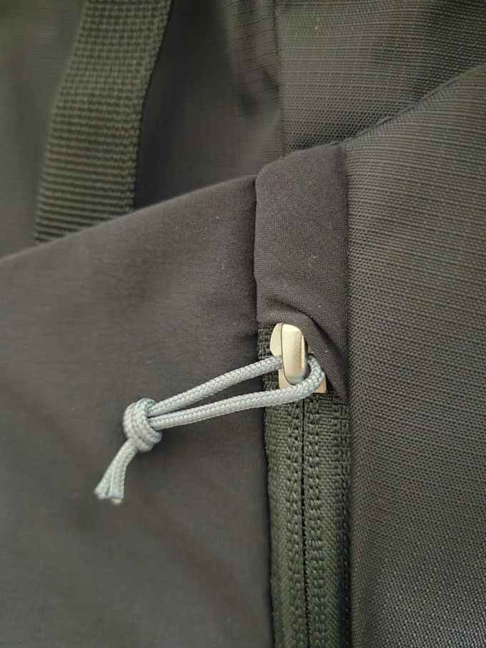 迪卡侬旅行背包