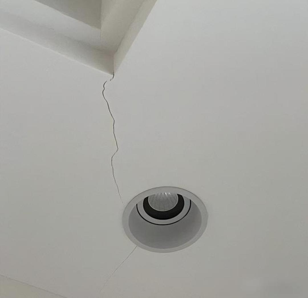 装修血泪实录:从网红设计翻车到施工陷阱,这届业主踩的坑比套路还深