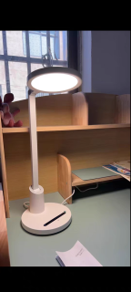 欧普LED全光谱护眼台灯