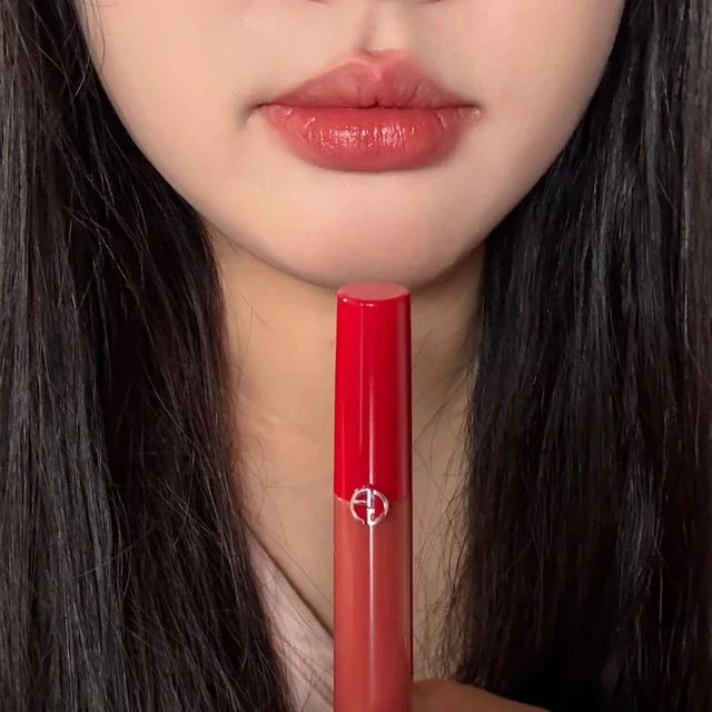 💄阿玛尼红管唇釉#321蜜桃粉｜温柔狙击！