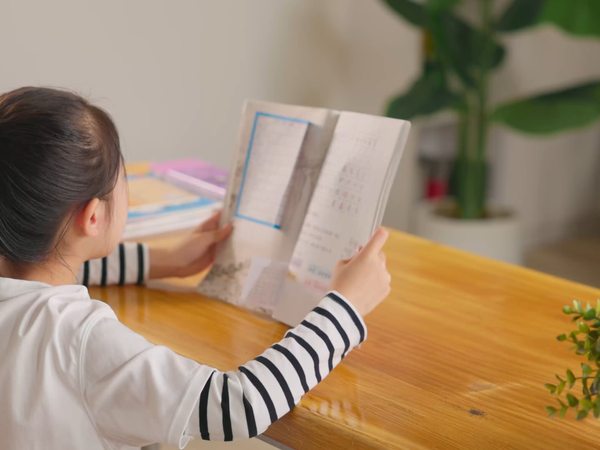 降噪耳机 + 实时耳返效率比图书馆高2倍