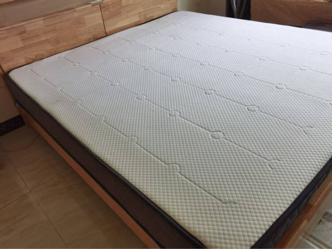 卧室家具