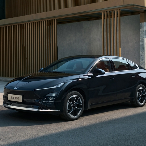 新车|五菱星光2025款上市！TA能从秦PLUS秦L哪里抢多少市场？