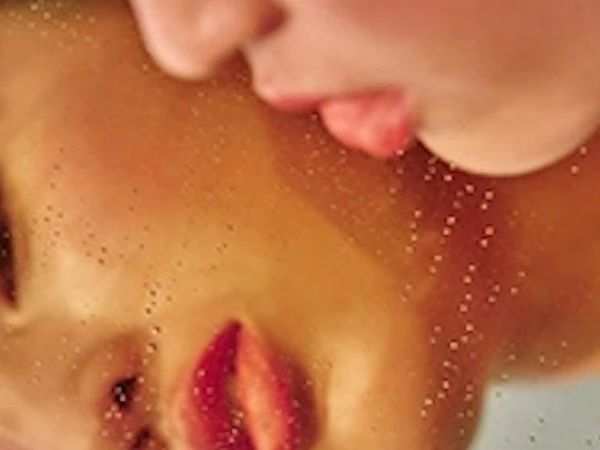 如何用吮吸小玩具获得多重高潮