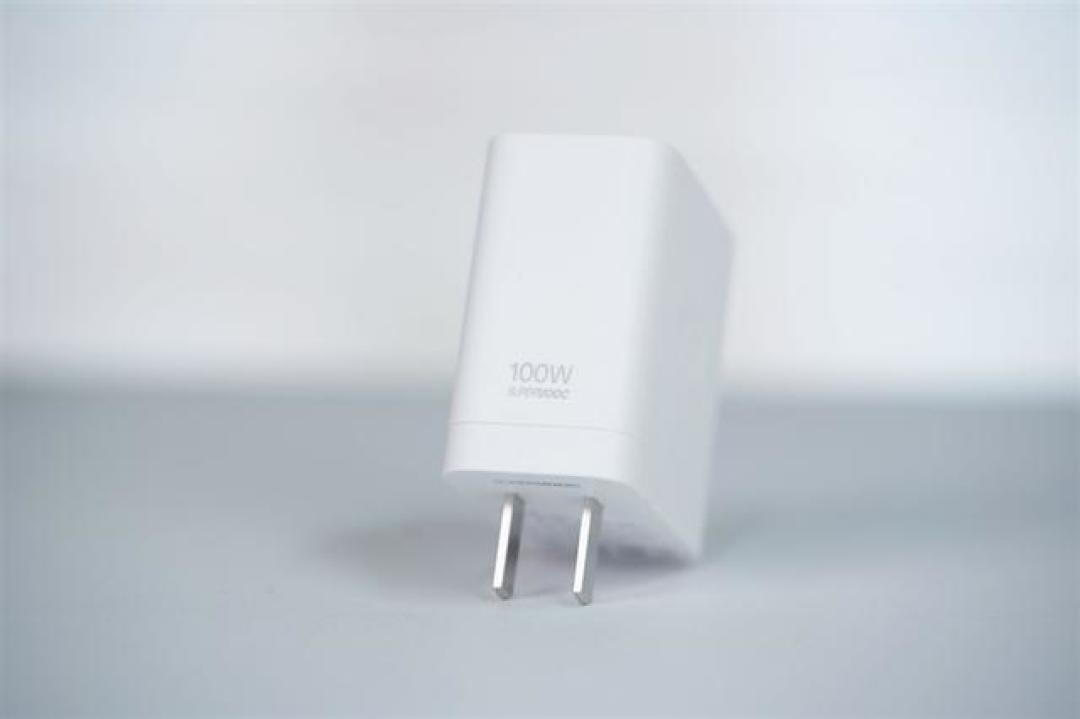 骁龙8至尊版+1.5K直屏+6100mAh!一加Ace 5 Pro 2665元真香定律?