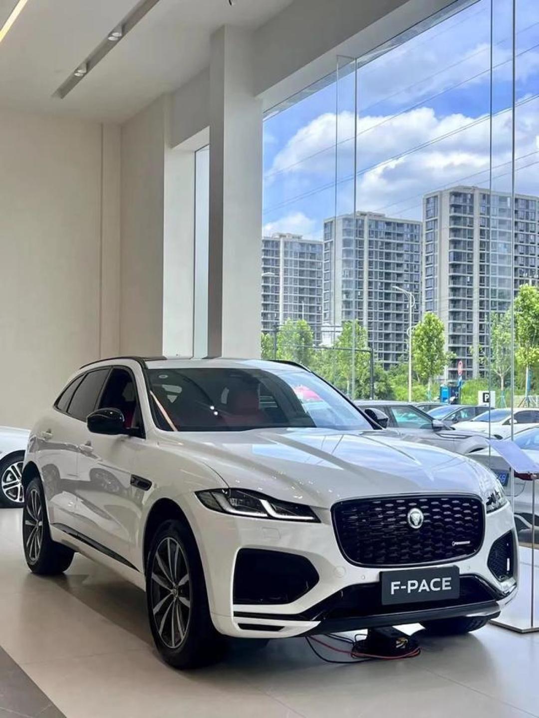 捷豹F-PACE价格战突围战：百万级配置对折价难破销量困局