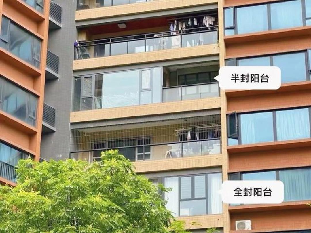 封阳台如何兼顾采光与通风?五大设计妙招打造通透休闲空间