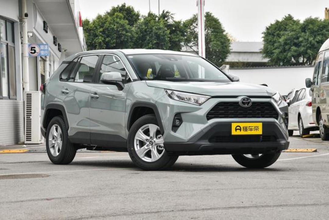 丰田RAV4荣放试驾报告:家庭用户必看!实测优缺点解析值不值得买