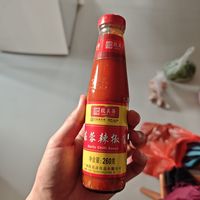 自己在家里面做早饭的同志准备这么一瓶蒜蓉辣酱，挺合适的