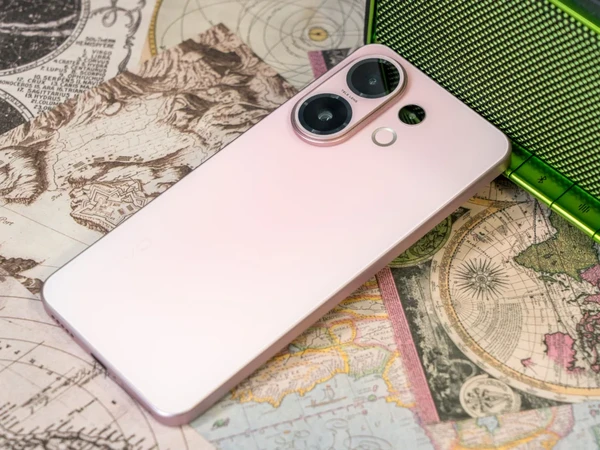 vivo S30这抹粉，戳中了多少人的内心？