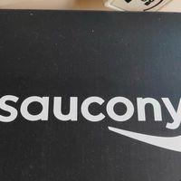 Saucony索康尼火鸟4：颜值与性能兼具的慢跑利器
