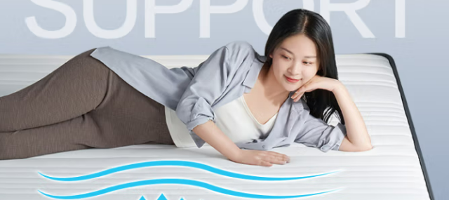 整体偏硬挺的京东京造家居弹簧床垫