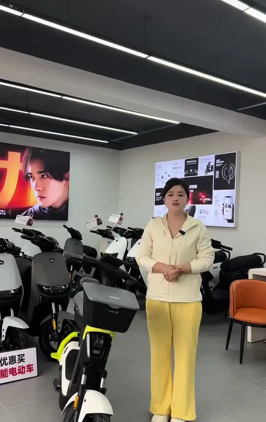 九号的这款V30c 政企双补之后 只要1999 赶紧趁活动买一辆吧！#九号智能电动车 #九号v30c #九号真智能 @九号电动