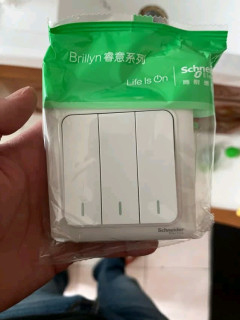 高性价比的施耐德睿意系列