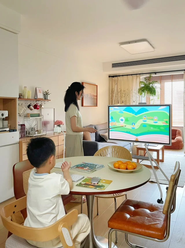 有孩家庭改造：无电视墙的护眼学习方案~