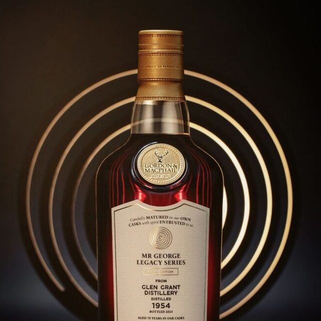 Gordon & MacPhail 的杰作：格兰冠 1954，陈酿 70 年的黄金奇迹