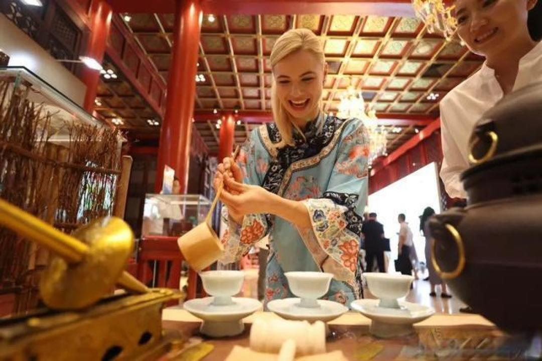 北京朝阳国际茶香文化周启幕：茶香戏韵交织千年古建，非遗国潮碰撞科技新体验