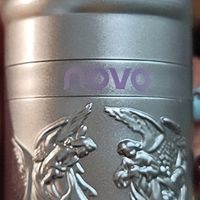 NOVO蓬蓬粉：控油蓬松神器