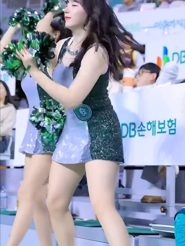 VERO MODA 【天丝柔软】春夏花朵灯笼袖V领显瘦有内衬连衣裙气