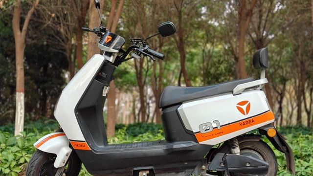 上下班不开车一年，就能拥有一辆雅迪新一代冠能M85