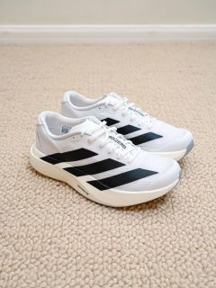 adidas Adizero Evo SL，透气轻盈跑鞋