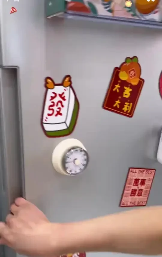 平时买的蔬菜、水果、土鸡蛋放里面既保鲜还不串味，冰箱看起来也干净整洁#保鲜盒  #冰箱收纳盒  #食物保鲜  #冰箱收纳  #收纳整理 d