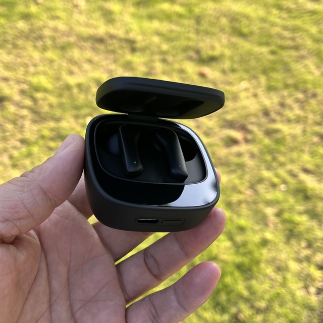 BLINBLIN XY-16蓝牙耳机：颜值与实力兼具的音频新宠