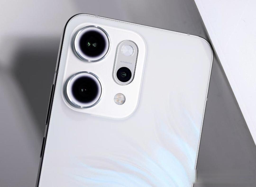 OPPO Reno14 Pro人鱼姬版：深海美学与光影魔法重塑人像影像新标杆