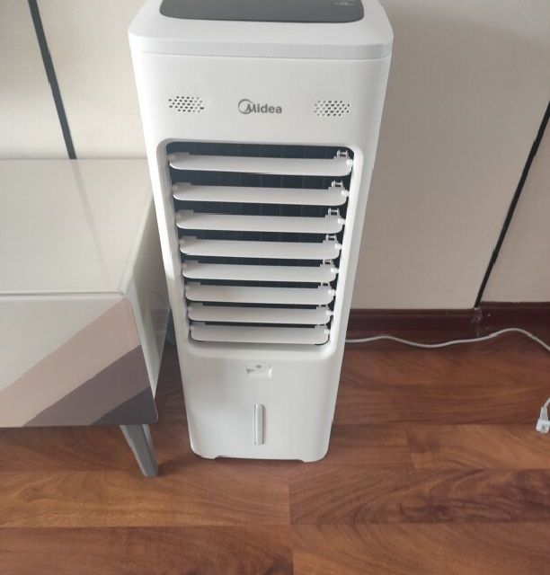 清凉一夏就选它，比空调更省电的它让我们尽享凉爽体验