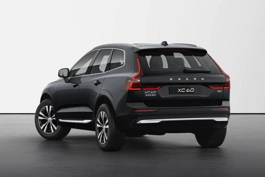 沃尔沃XC60智逸版和智远版怎么选?配置差异与性价比深度解析