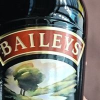 百利甜酒：奶油与威士忌的完美融合