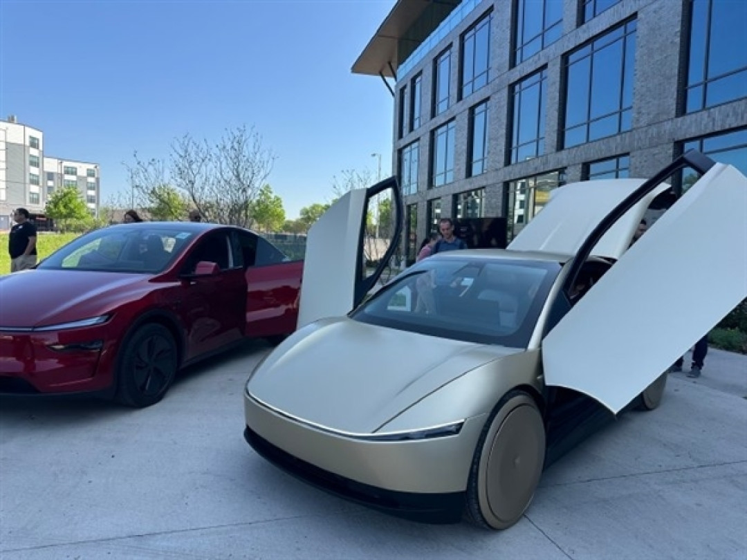 能否按时上市:特斯拉重新申请新“Tesla Robotaxi”商标