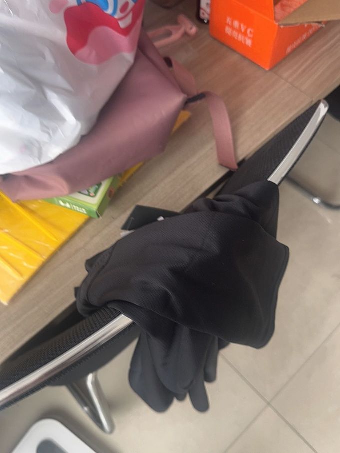 安德玛运动服饰