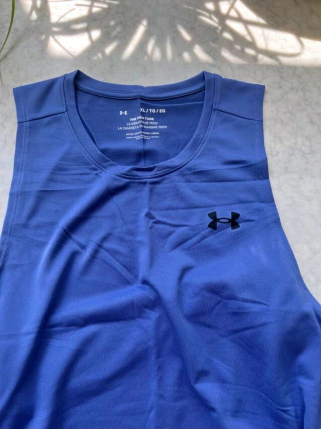 被问爆的安德玛运动背心，真有那么神？