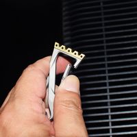 费戈皇冠双头钥匙扣：极致工艺与独特设计的完美融合